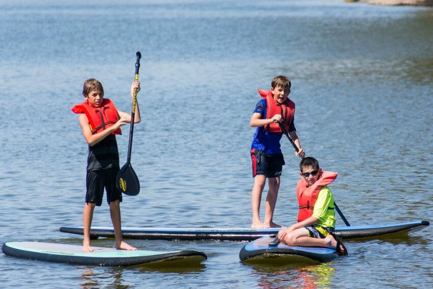 paddle board