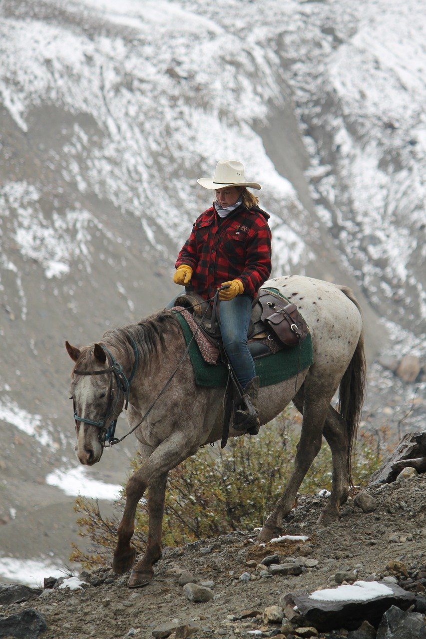 horseback hunting